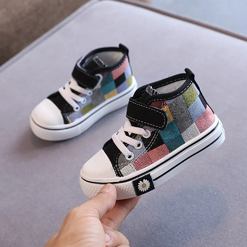 Tênis Infantil Xadrez Cano Alto – Casual Confortável com Cadarço e Velcro para Meninos e Meninas