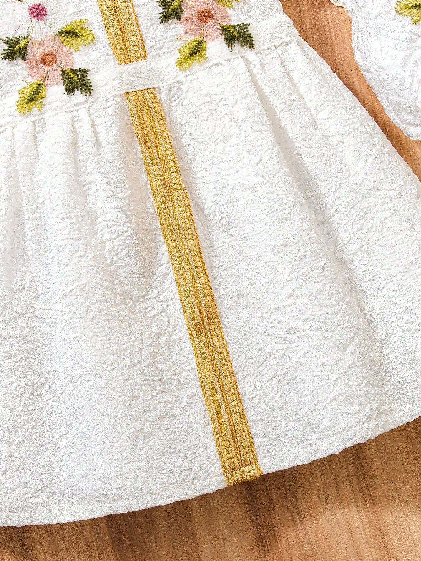 Vestido Infantil Branco Bordado com Bolero e Bolsa – Roupa de Festa para Meninas