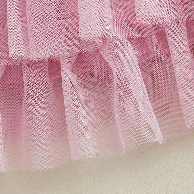 Vestido Infantil Rosa com Babados em Camadas e Laços – Roupa de Festa para Meninas