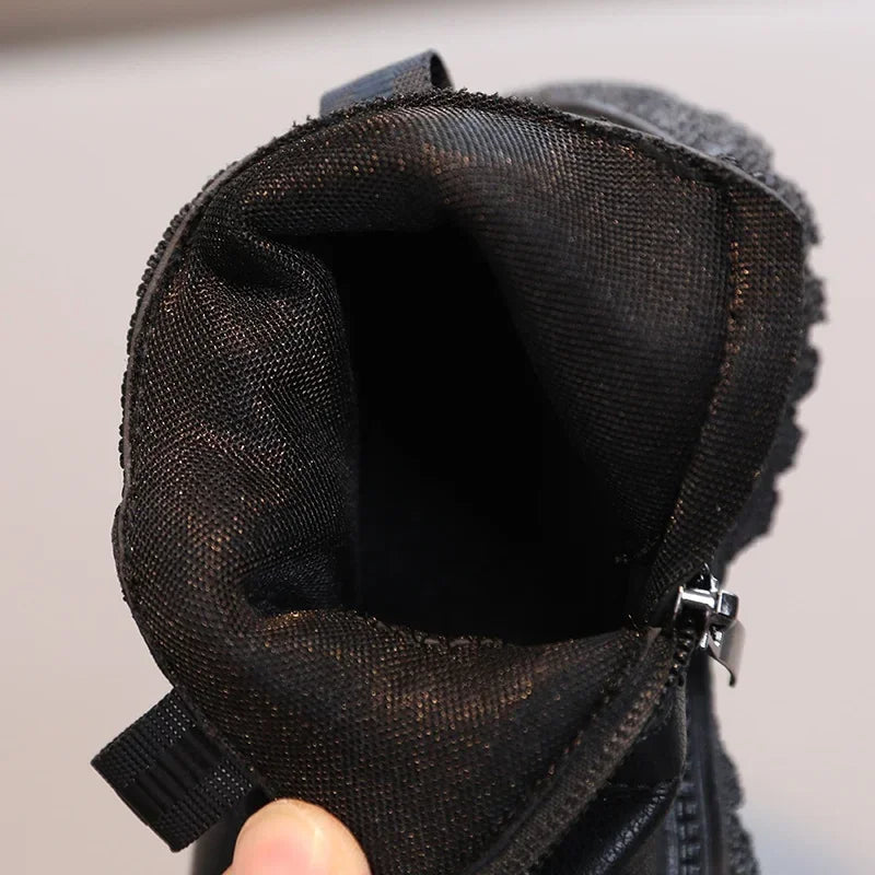 Bota Infantil Unissex Cano Curto – Botinha Fashion Confortável em Couro Sintético