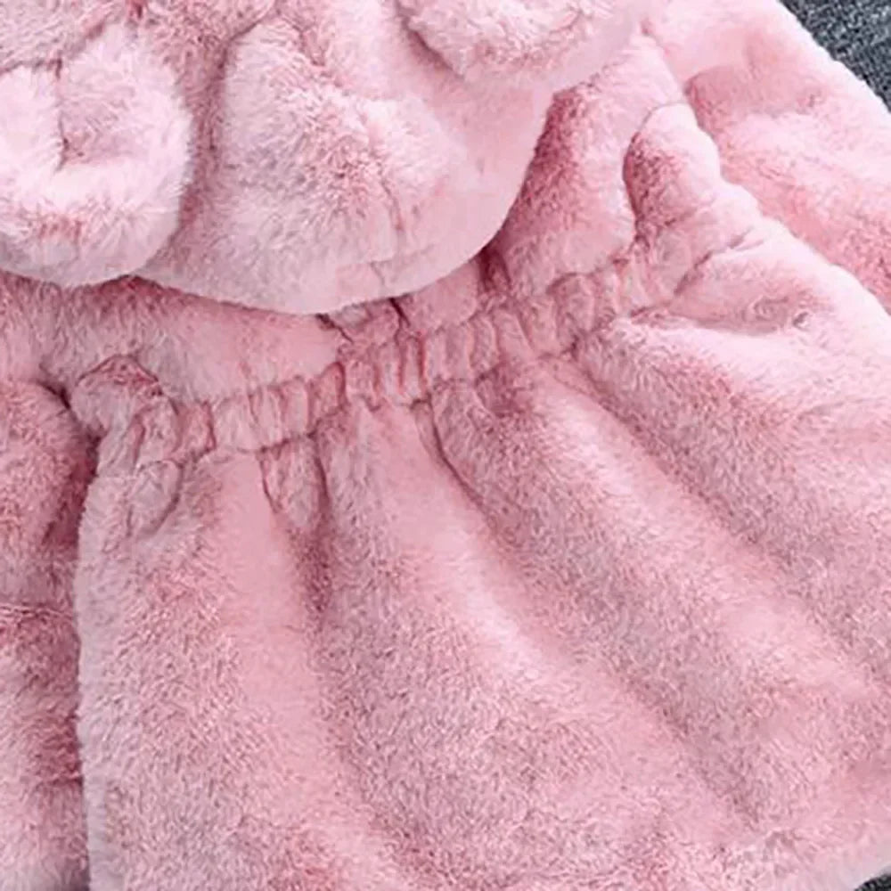 Casaco Infantil de Inverno com Capuz e Orelhinhas de Urso – Pelúcia Rosa Super Fofinha