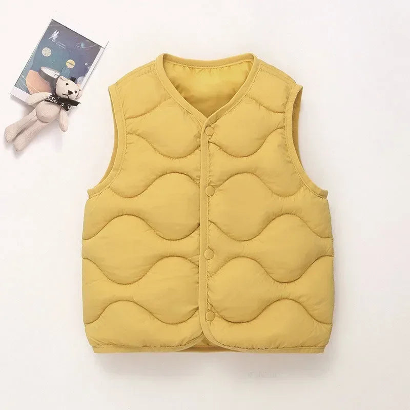 Colete Infantil Acolchoado Amarelo – Conforto e Estilo para os Dias Frios