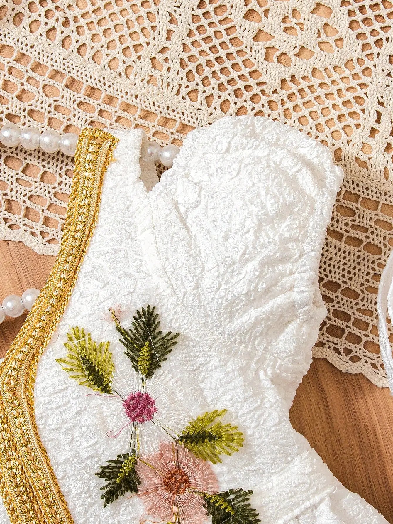 Vestido Infantil Branco Bordado com Bolero e Bolsa – Roupa de Festa para Meninas