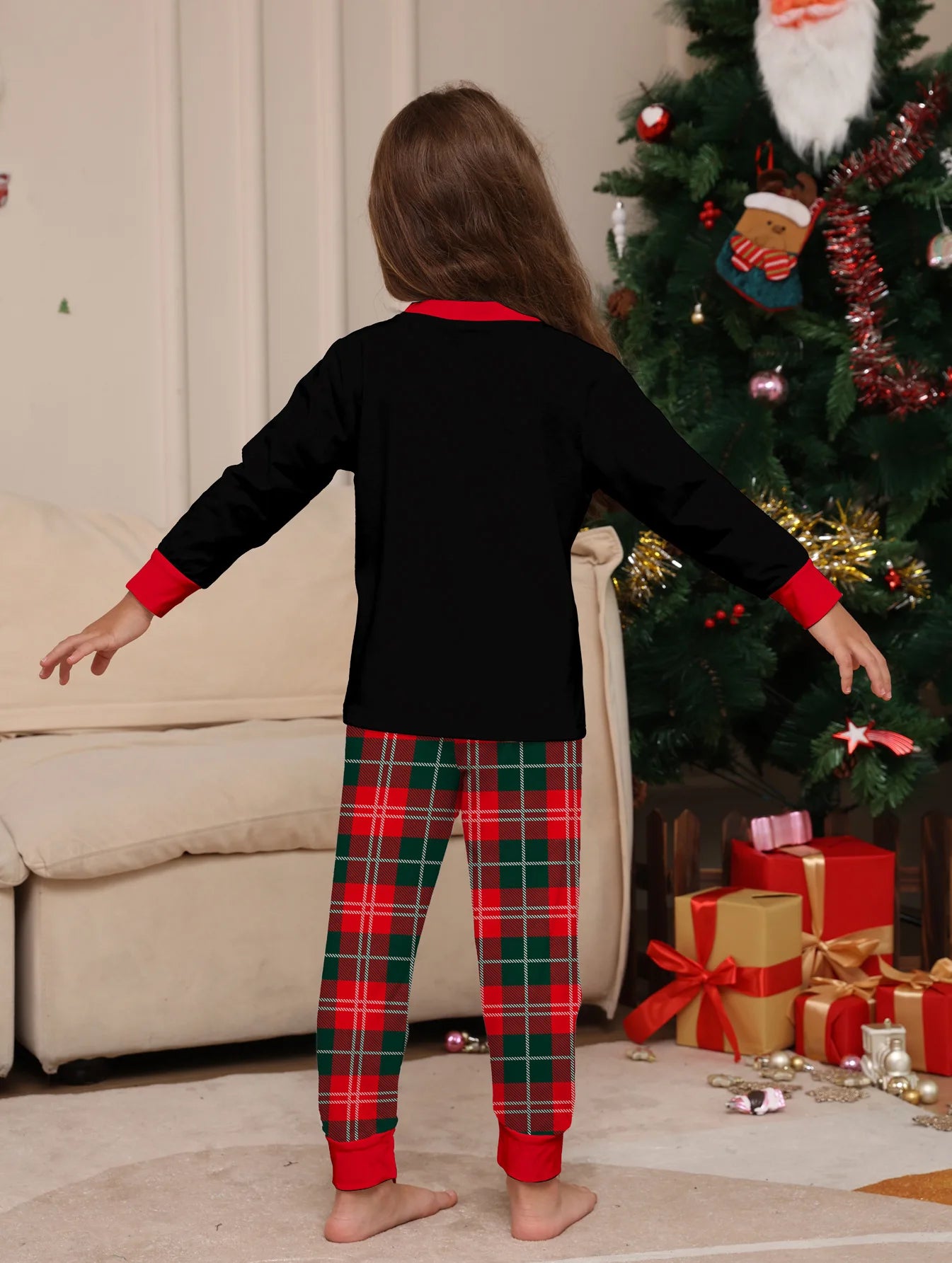 Conjunto Pijamas Família Natal – Papai, Mamãe, Filhos, Bebé e Pet