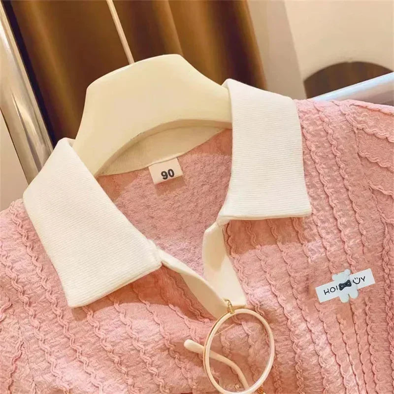 Conjunto Infantil Feminino Rosa com Blusa Polo e Saia – Estilo e Delicadeza para as Pequenas