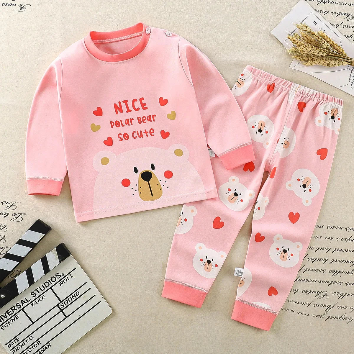 Conjunto Infantil Dinossauro – Pijama Confortável com Blusa e Calça para Meninos e Meninas