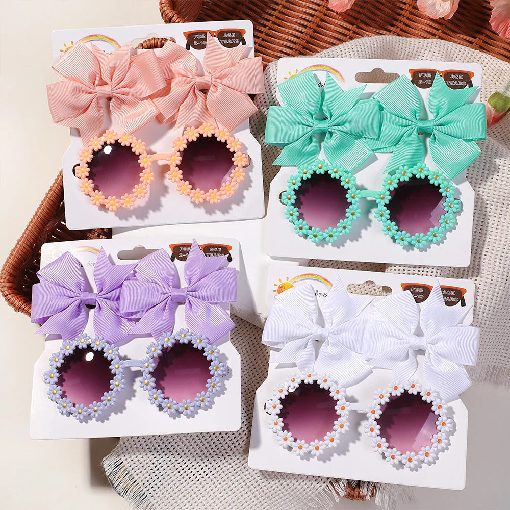Conjunto 3 Presilhas Cheer Bow Retrô com Estampa Floral + Óculos Decorativo | Acessórios de Cabelo Feitos à Mão para Meninas