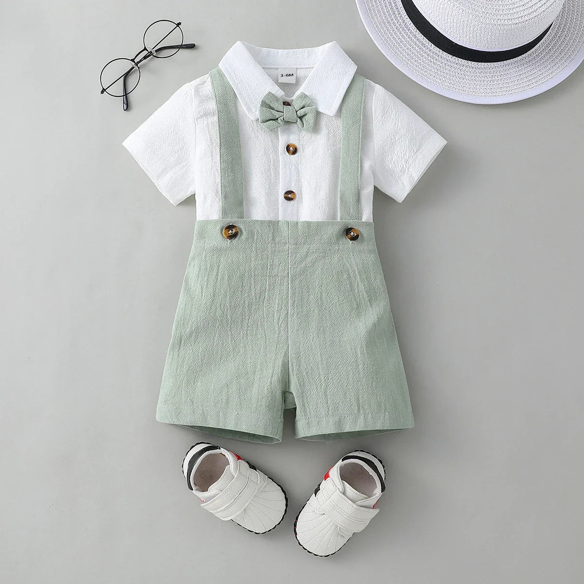Conjunto Infantil Masculino Elegante com Suspensório e Gravata Borboleta – Roupa Social para Meninos