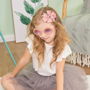 Conjunto 3 Presilhas Cheer Bow Retrô com Estampa Floral + Óculos Decorativo | Acessórios de Cabelo Feitos à Mão para Meninas