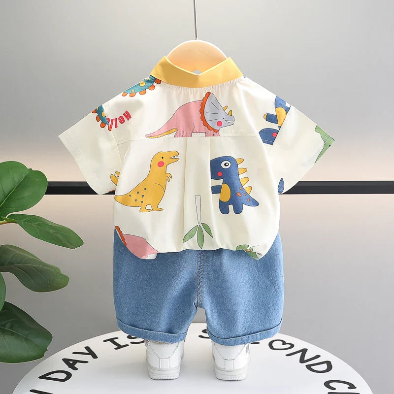 Conjunto Infantil de Verão com Estampa de Dinossauro – Camisa e Short 2 Peças