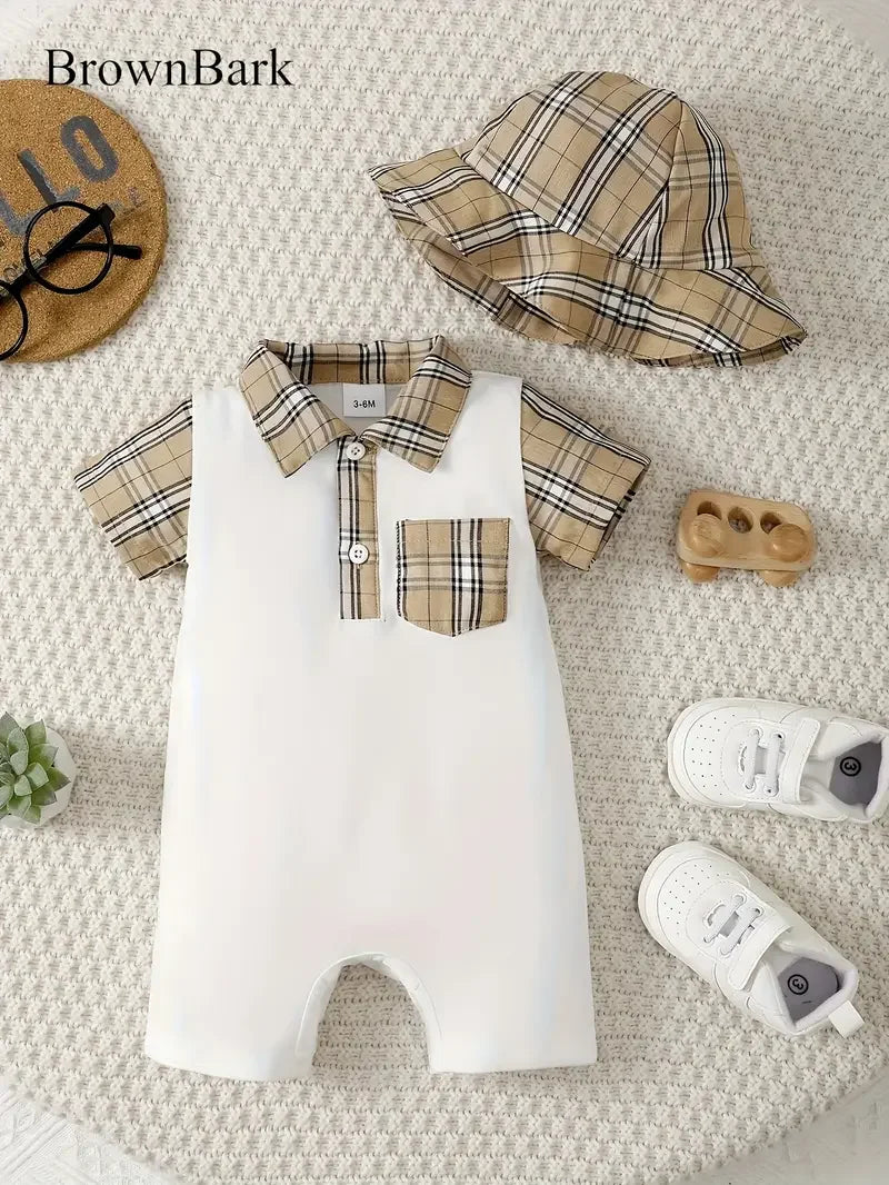 Macacão Infantil Masculino de Verão com Gola Xadrez e Chapéu – Conforto e Estilo para Bebês