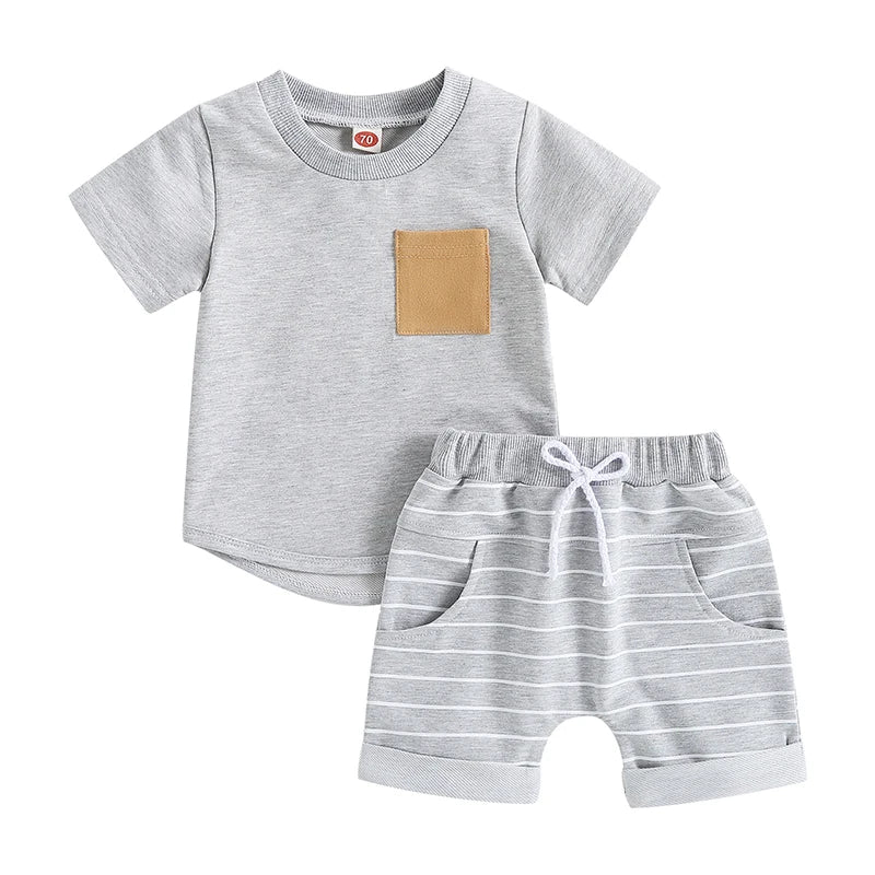 Conjunto Infantil Masculino de Verão – Camiseta de Algodão e Shorts Listrados Elásticos