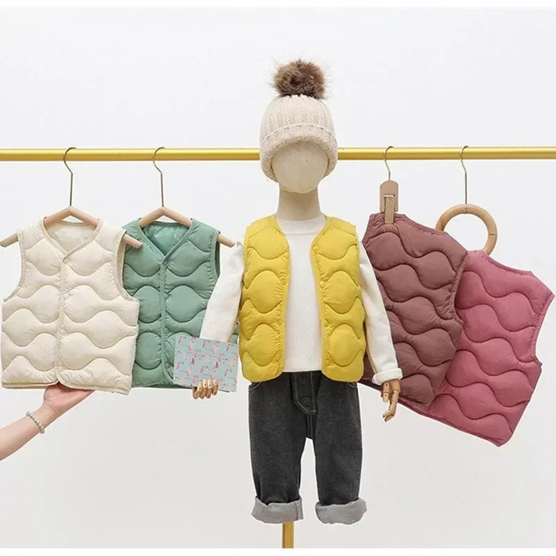 Colete Infantil Acolchoado Amarelo – Conforto e Estilo para os Dias Frios