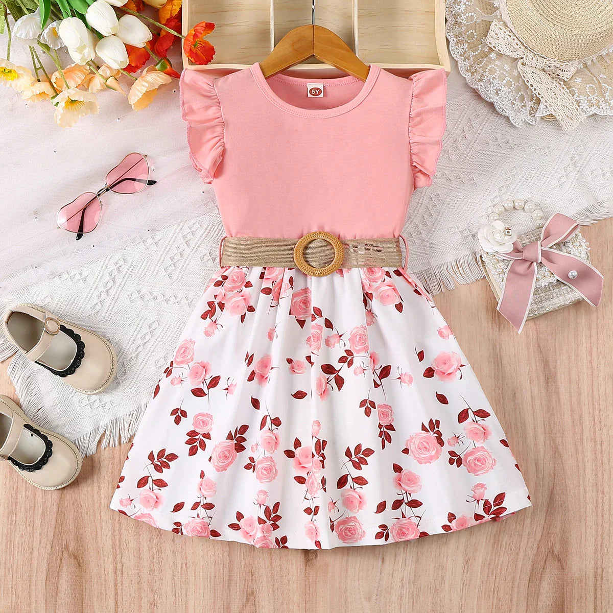 Vestido Infantil Floral de Verão com Babados e Cinto – Estilo Romântico e Mangas Voaladas